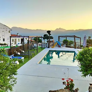  Сasa de vacaciones Con Maravillosas Vistas, Bbq Y Piscina